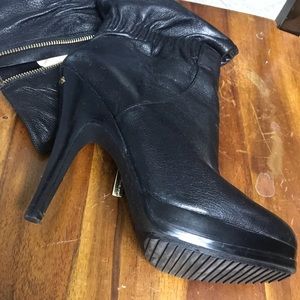 Heel boots
